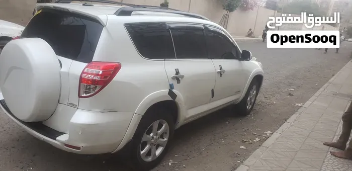 Toyota Rav 4 2011 photo 3
