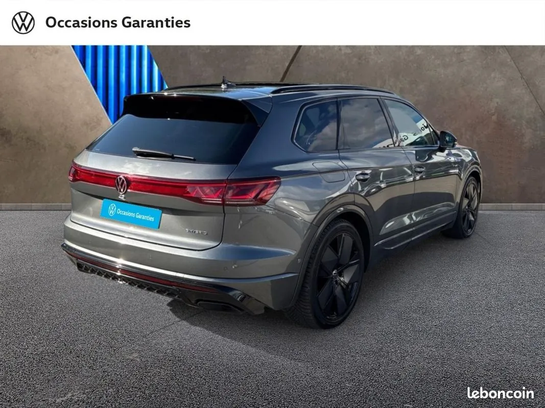 Volkswagen Touareg 2024 photo 3
