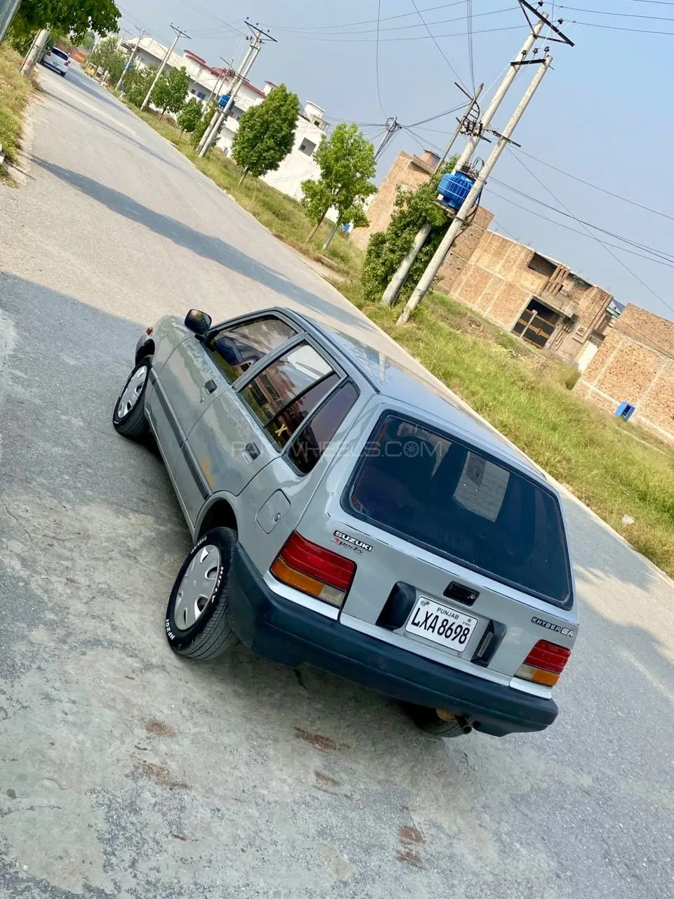 Suzuki Khyber