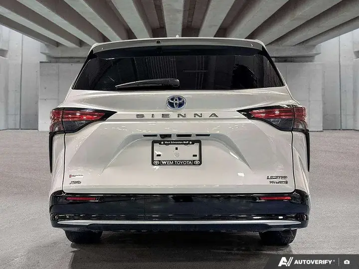 Toyota Sienna 2024 photo 5