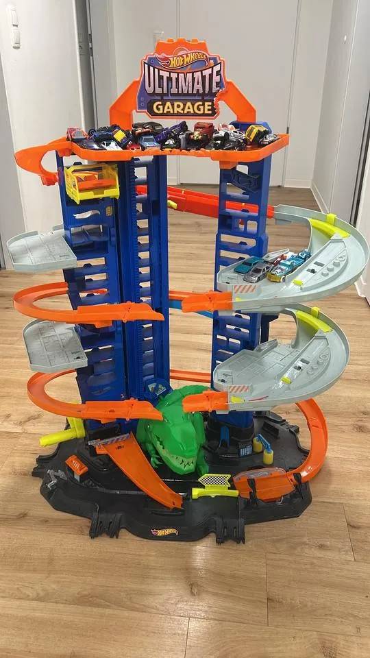 Hot Wheels Ultimate Garage