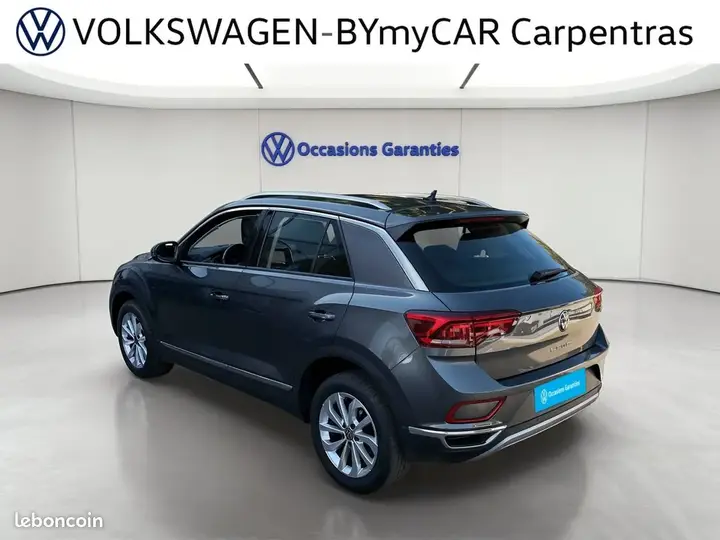 Volkswagen T-Roc 2023 photo 3