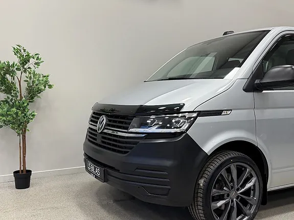 Volkswagen Transporter 2021 photo 3