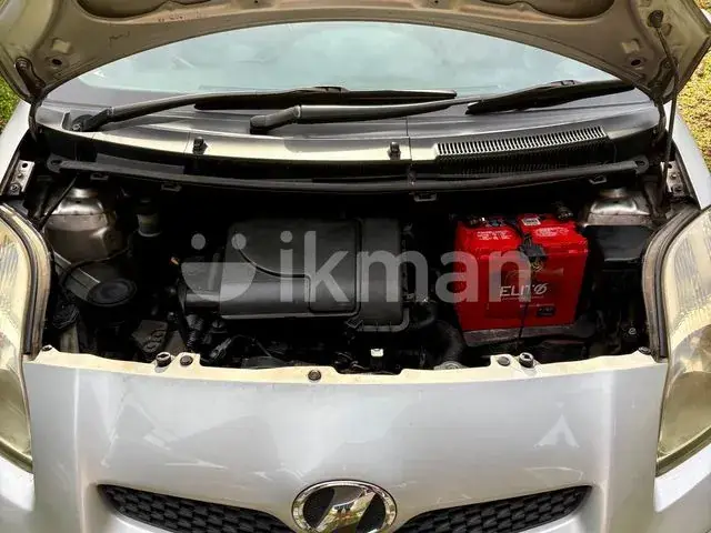 Toyota Vitz 2007 photo 5
