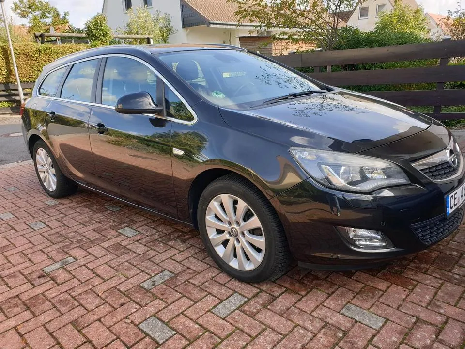 Opel Astra J