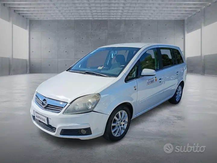 Opel Zafira 2010 photo 2