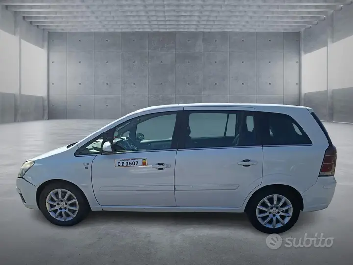 Opel Zafira 2010 photo 5