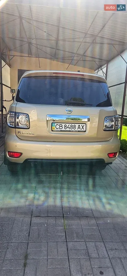 Nissan Patrol 2011 photo 3