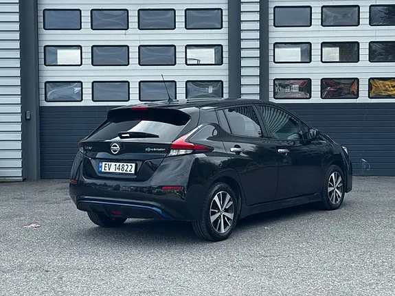Nissan Leaf 2018 photo 4