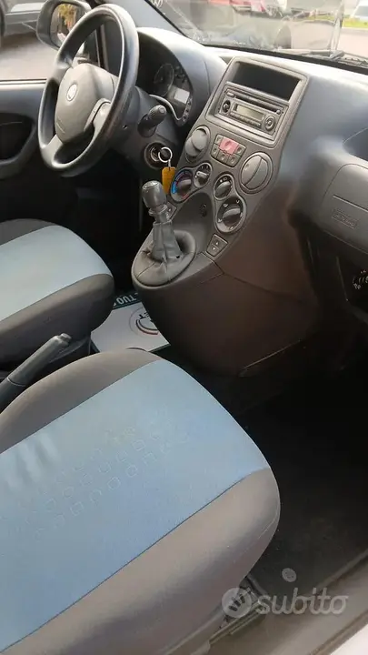Fiat Panda 2011 photo 4