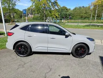 Ford Kuga 2023 photo 2