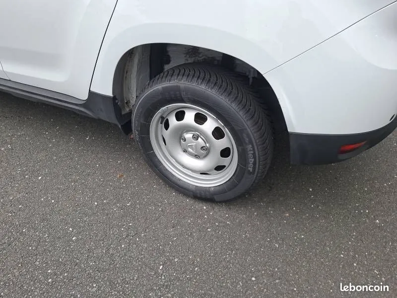 Dacia Duster 2021 photo 4