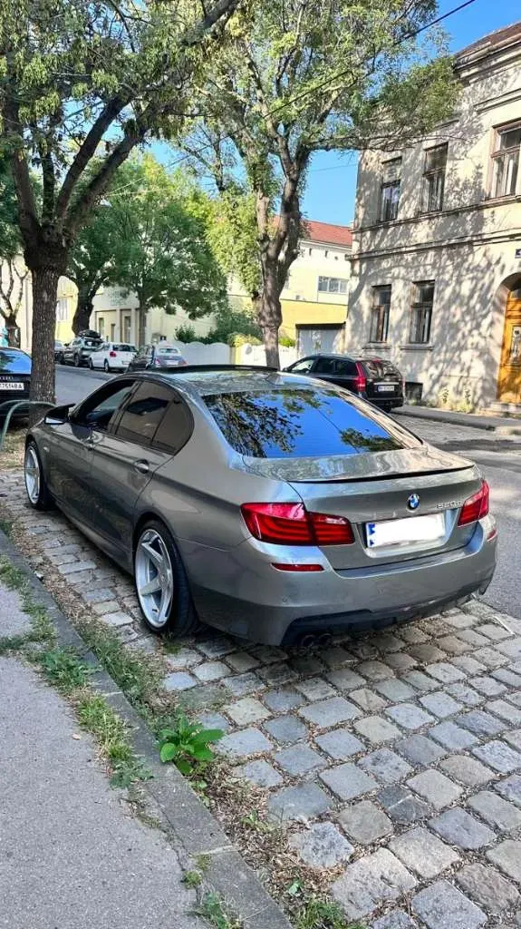 BMW 5 Series 2011 photo 3