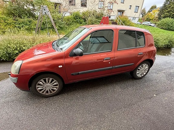 Renault Clio 2005 photo 3