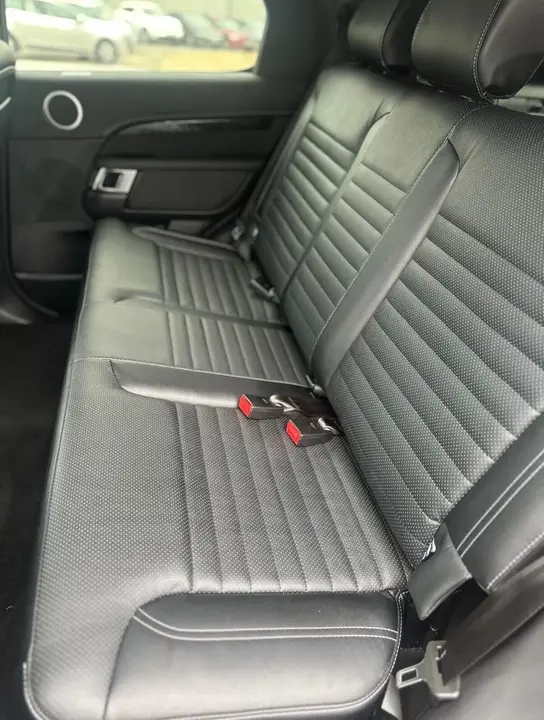 Land Rover Discovery 2022 photo 4