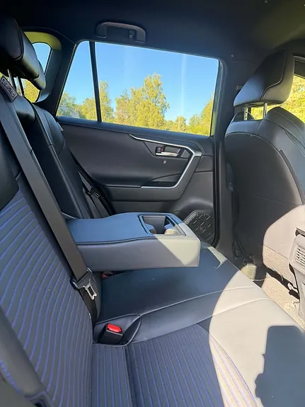 Toyota Rav4 2021 photo 3