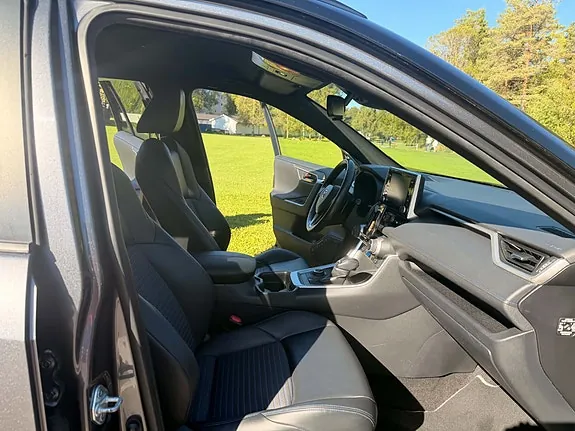 Toyota Rav4 2021 photo 2