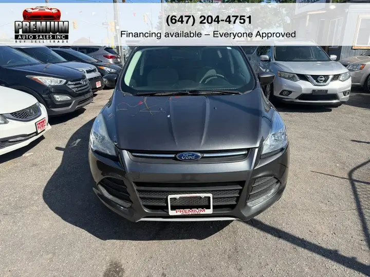 Ford Escape 2015 photo 2