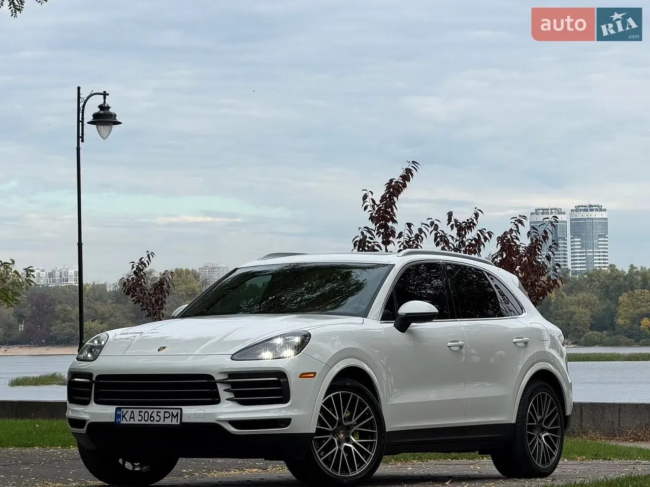 Porsche Cayenne 2019 photo 2