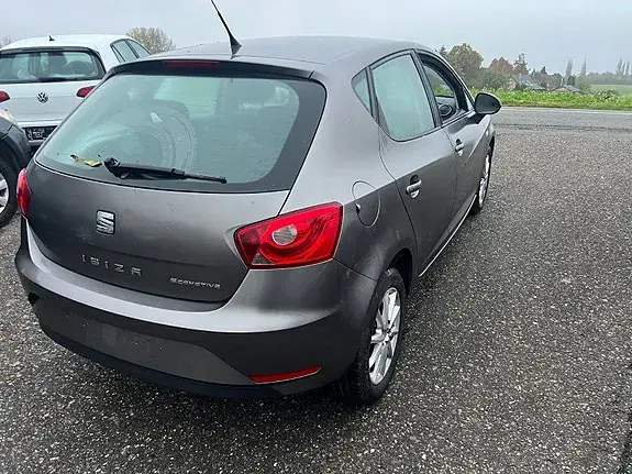 Seat Ibiza 2017 photo 4