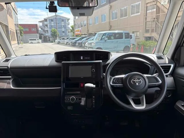 Toyota Roomy 2021 photo 2