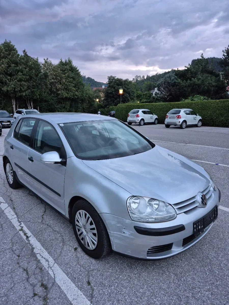 Volkswagen Golf 2005 photo 2