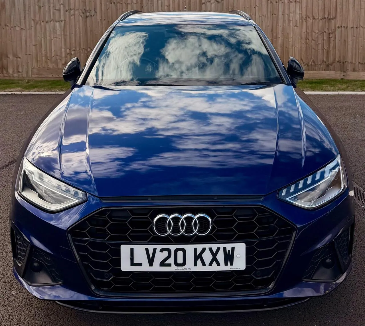 Audi A4 2020 photo 2