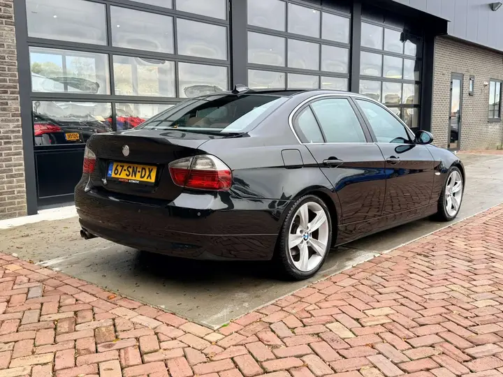 BMW 325I 2006 photo 2