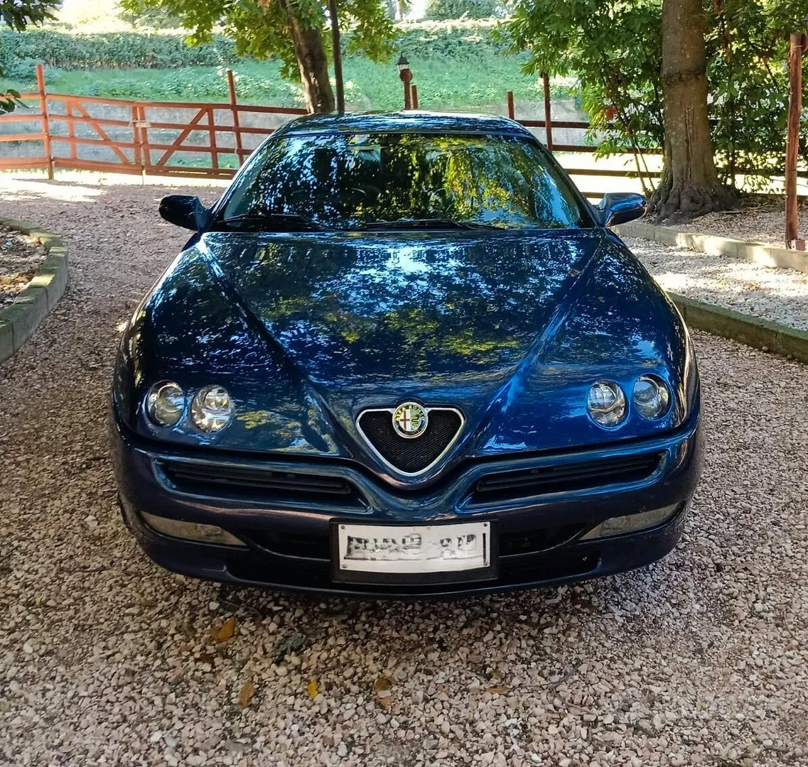 Alfa Romeo Gtv 1998 photo 3