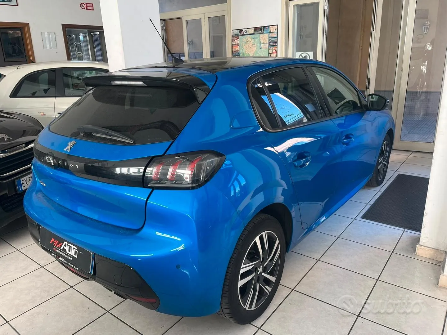 Peugeot 208 2023 photo 4