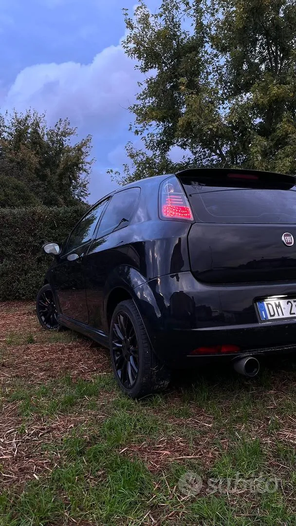 Fiat Grande Punto 2008 photo 3