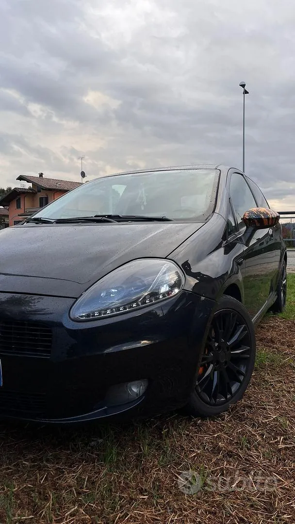 Fiat Grande Punto 2008 photo 2