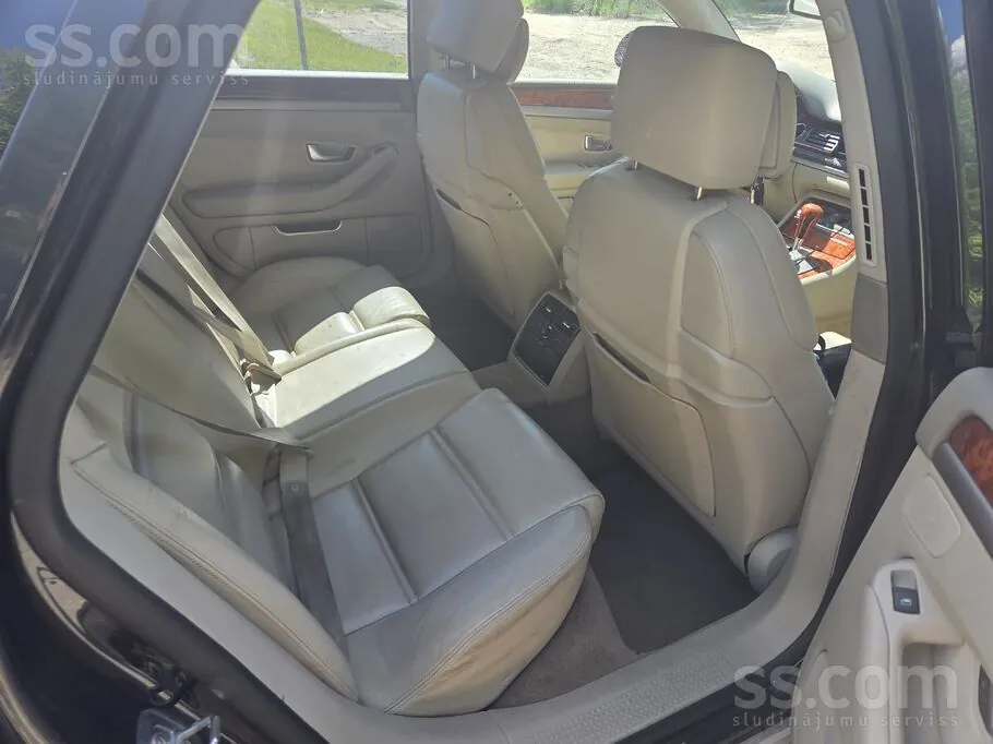 Audi A8 2008 photo 5