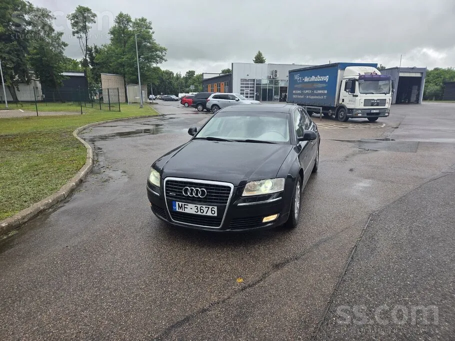 Audi A8