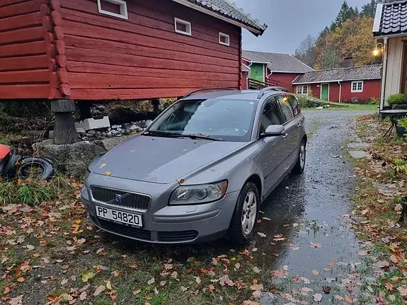 Volvo V50