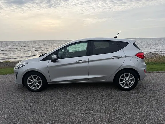Ford Fiesta 2019 photo 2