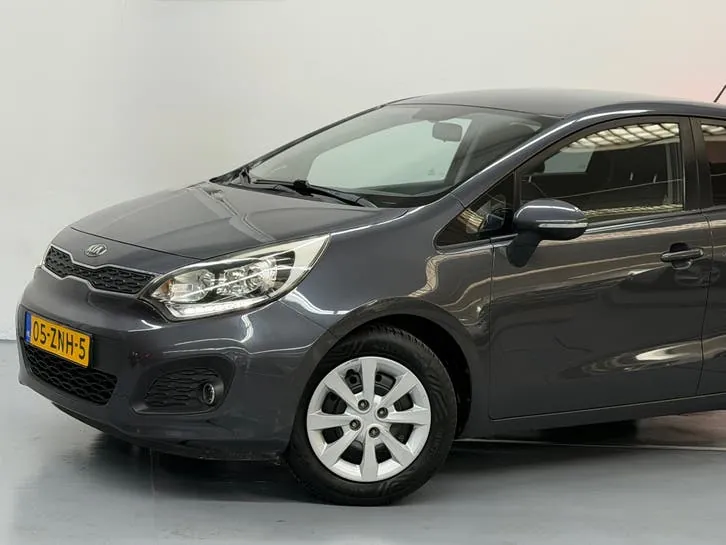 Kia Rio 2013 photo 3