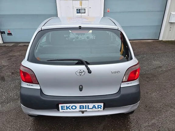 Toyota Yaris 2002 photo 4