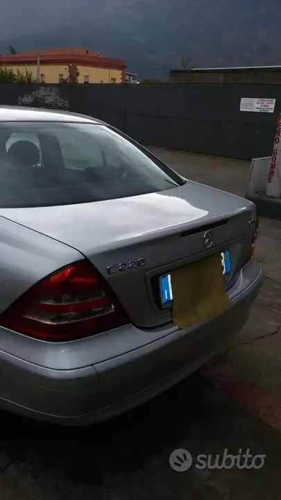 Mercedes-Benz W203 2024 photo 4