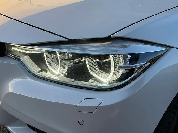 BMW 330D 2016 photo 2