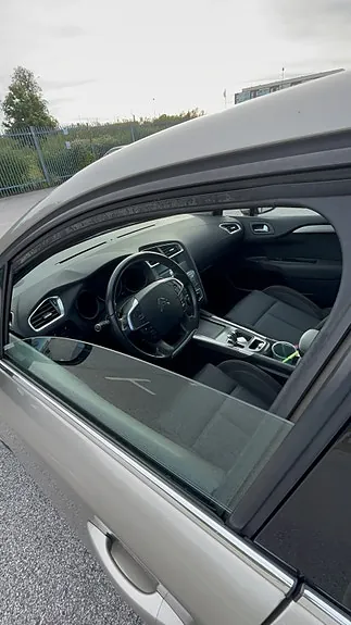 Citroen C4 2011 photo 5