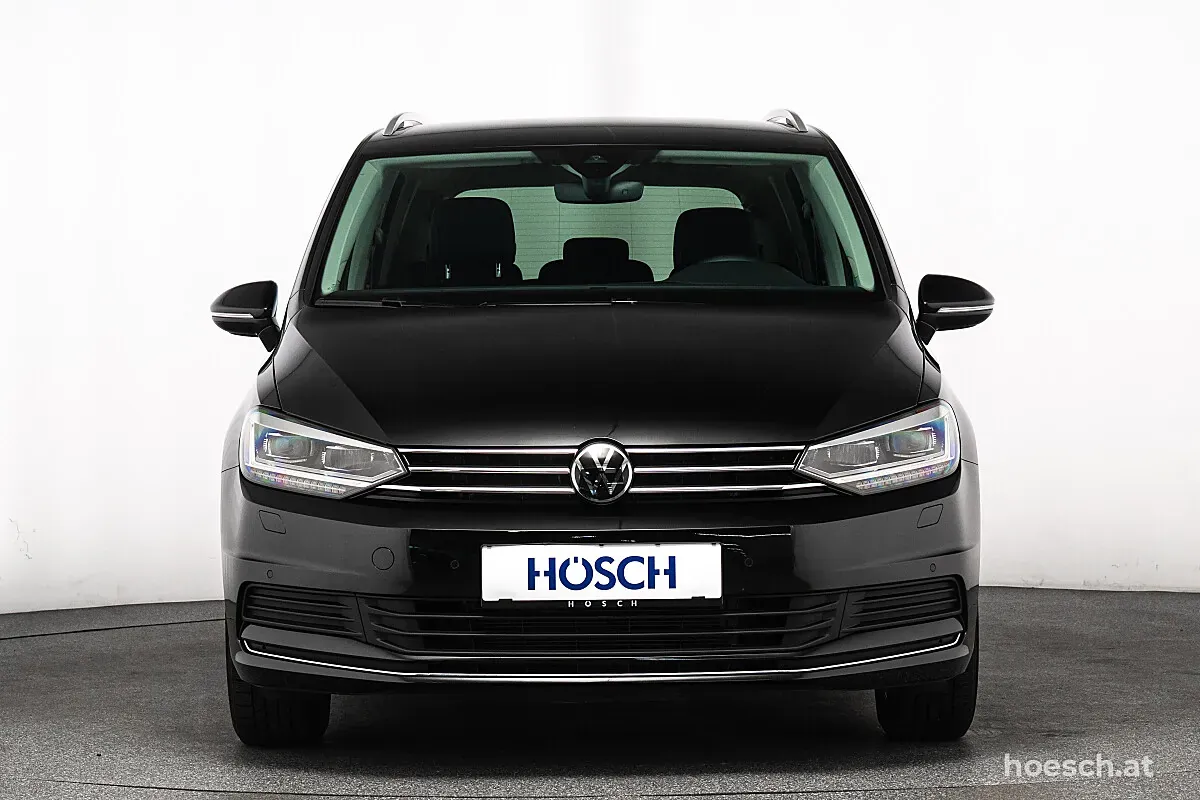 Volkswagen Touran 2025 photo 2