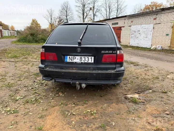 BMW 525D Touring 2003 photo 4