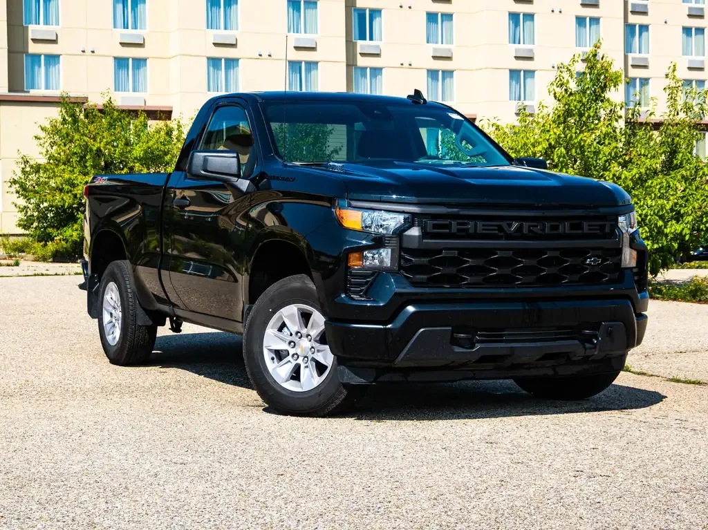 Chevrolet Silverado 1500 2026 photo 2