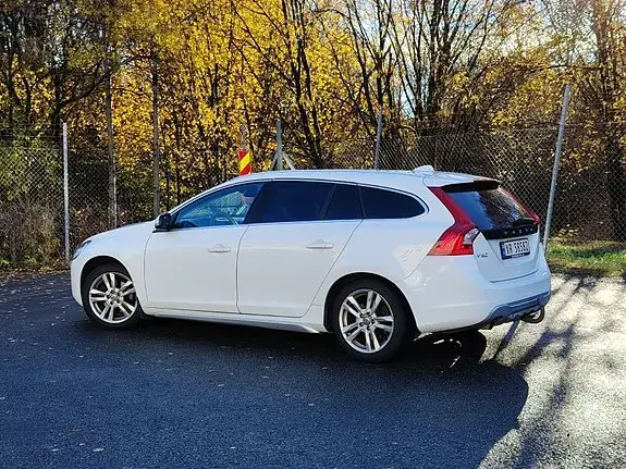 Volvo V60 2012 photo 4