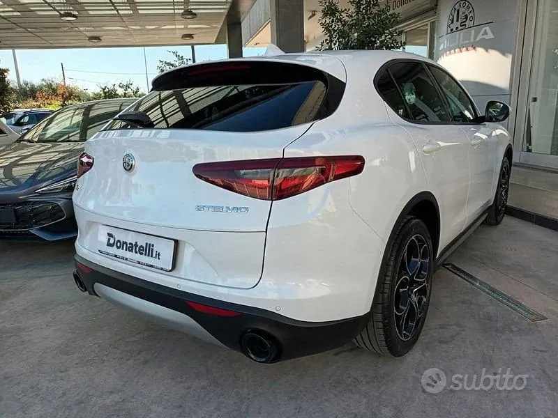 Alfa Romeo Stelvio 2022 photo 3