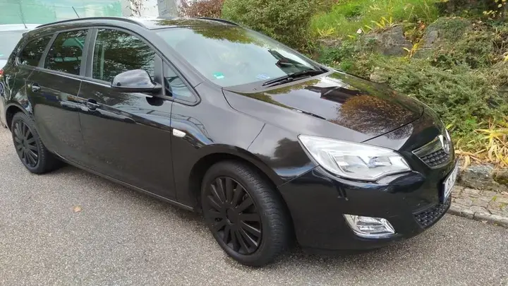 Opel Astra J