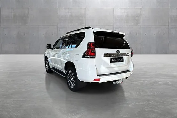 Toyota Land Cruiser 2023 photo 3