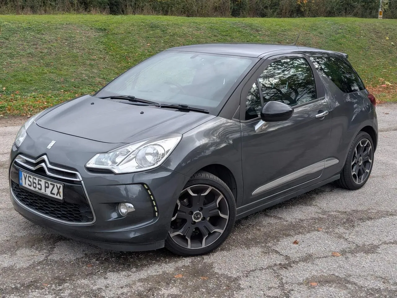 DS Automobiles Ds 3 2015 photo 2