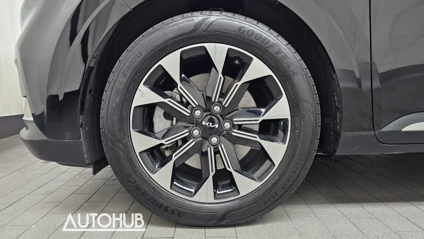 Kia Carnival 2023 photo 5